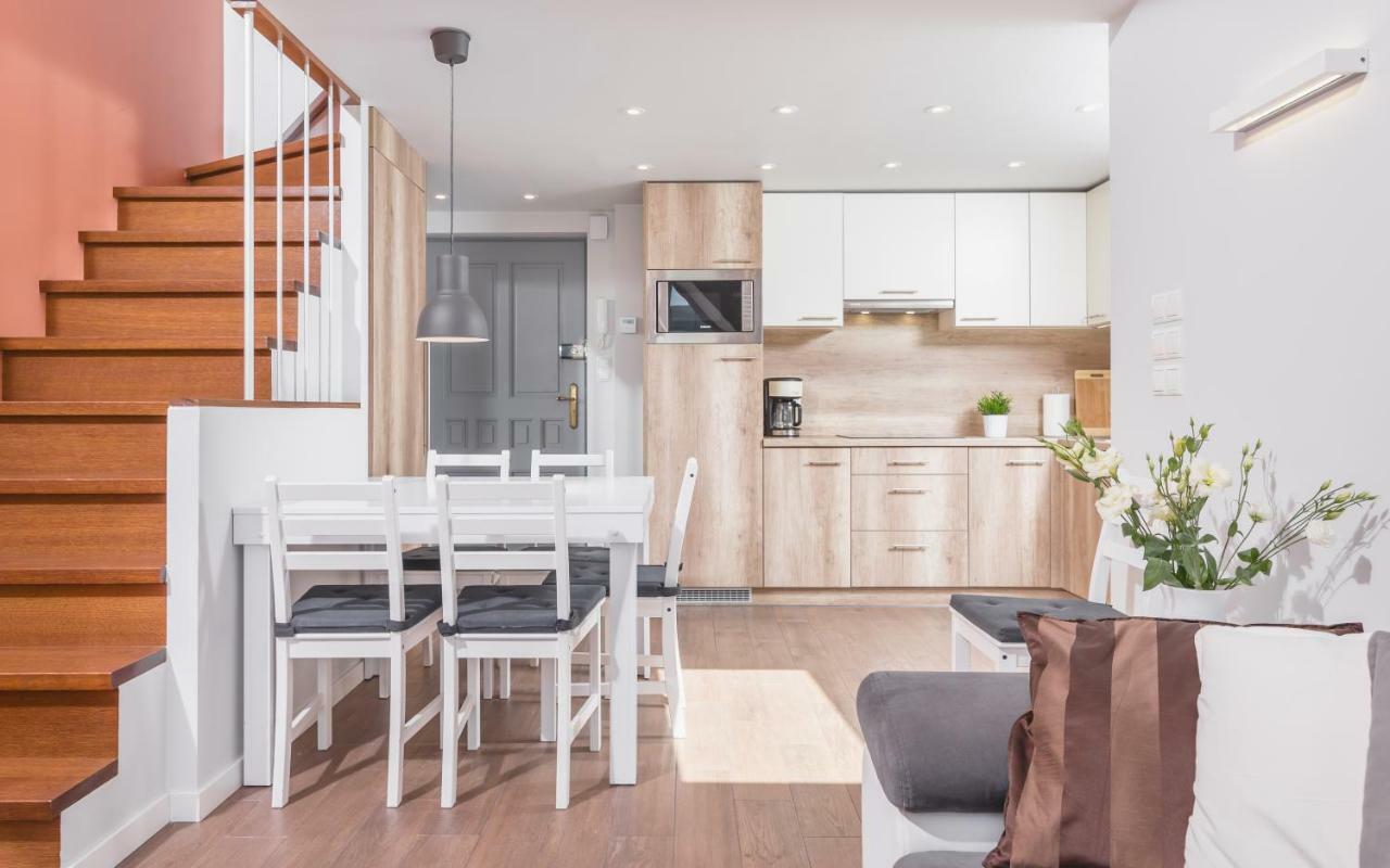 Cheerful Air Conditioned Apartment With Mezzanine And Parking - Old Town Krakow Ngoại thất bức ảnh