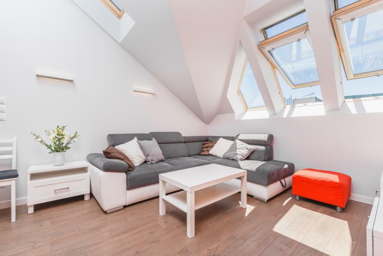 Cheerful Air Conditioned Apartment With Mezzanine And Parking - Old Town Krakow Ngoại thất bức ảnh
