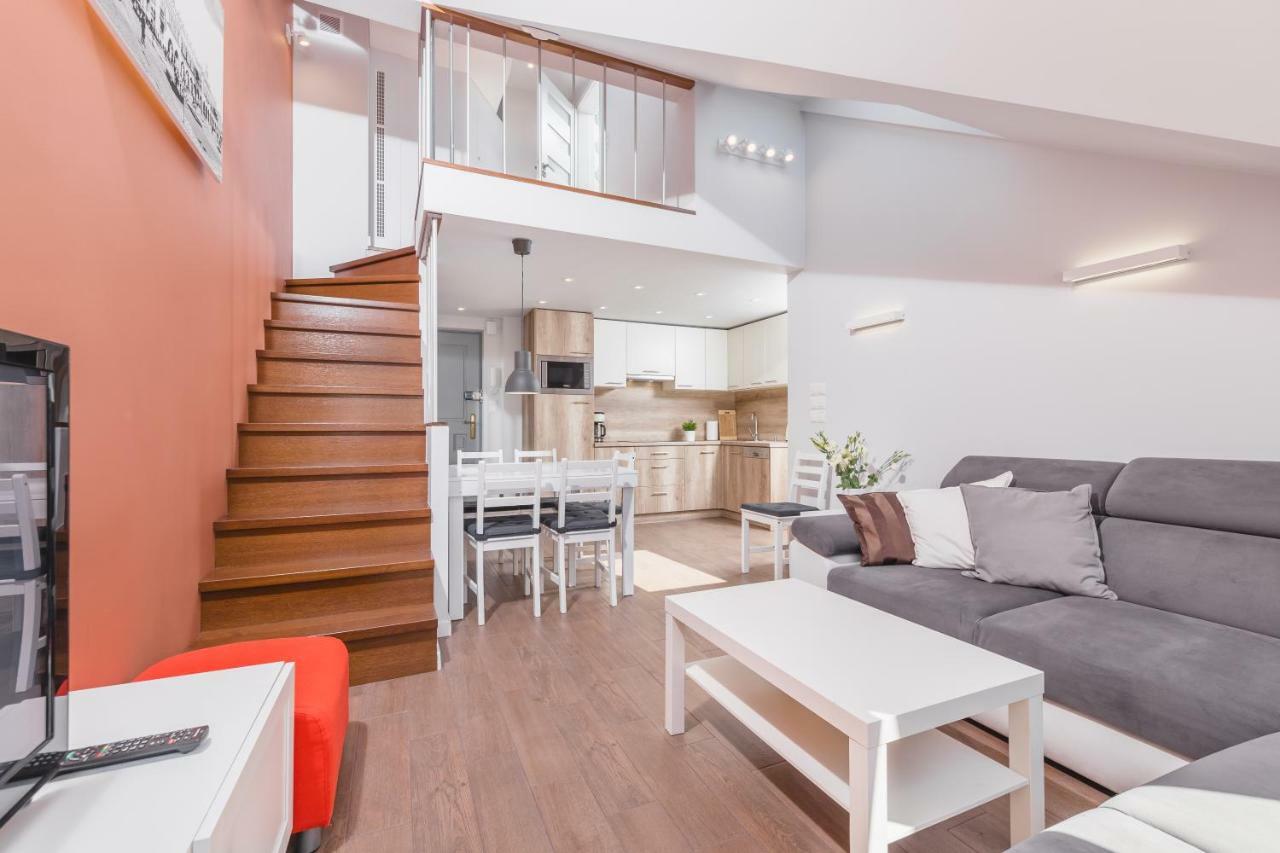 Cheerful Air Conditioned Apartment With Mezzanine And Parking - Old Town Krakow Ngoại thất bức ảnh