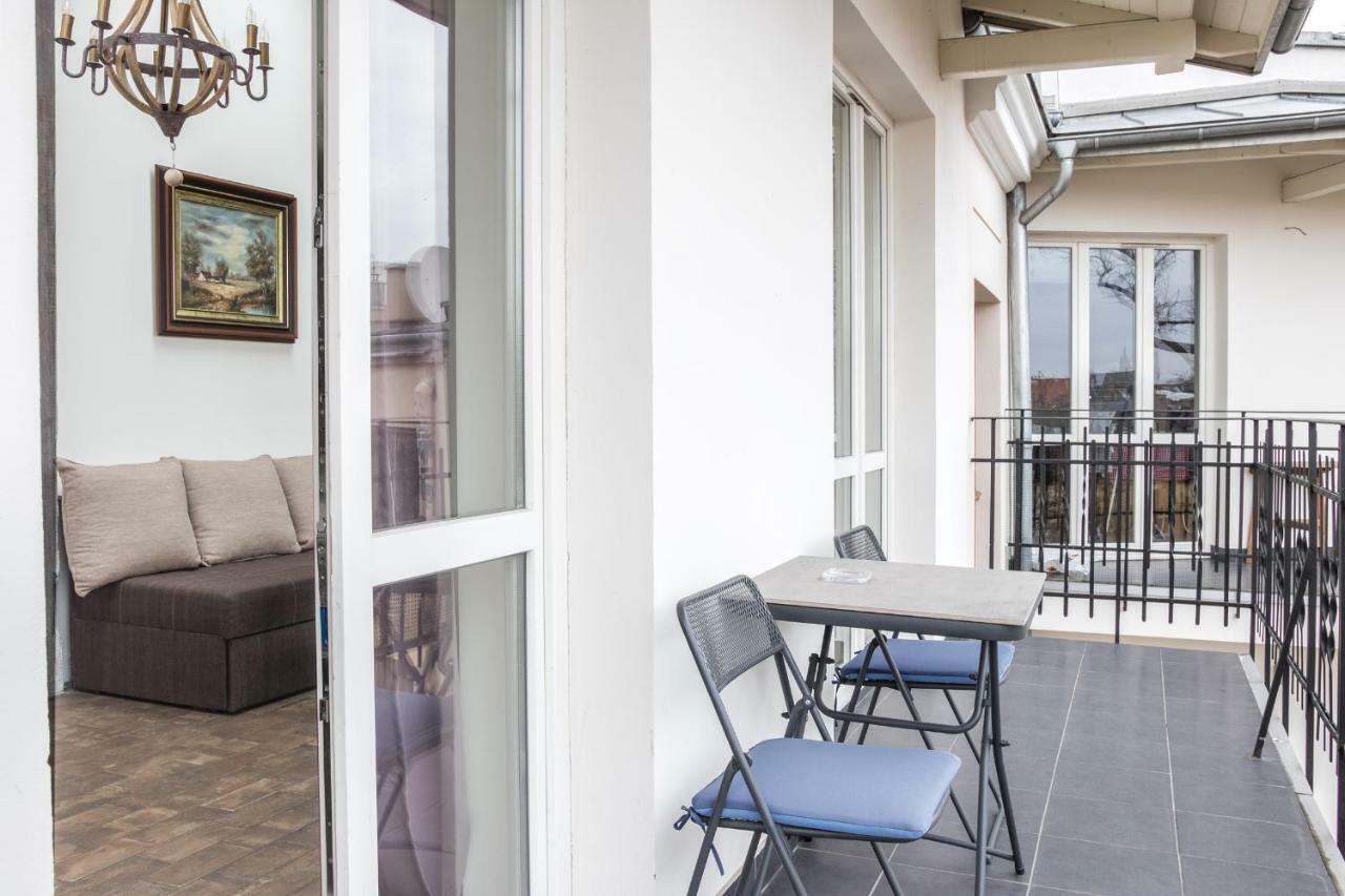 Cheerful Air Conditioned Apartment With Mezzanine And Parking - Old Town Krakow Ngoại thất bức ảnh