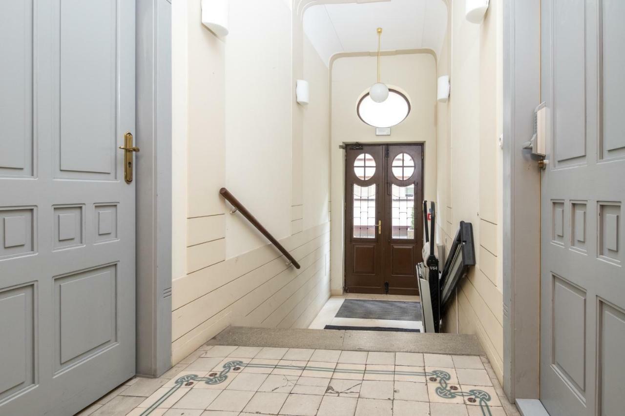 Cheerful Air Conditioned Apartment With Mezzanine And Parking - Old Town Krakow Ngoại thất bức ảnh