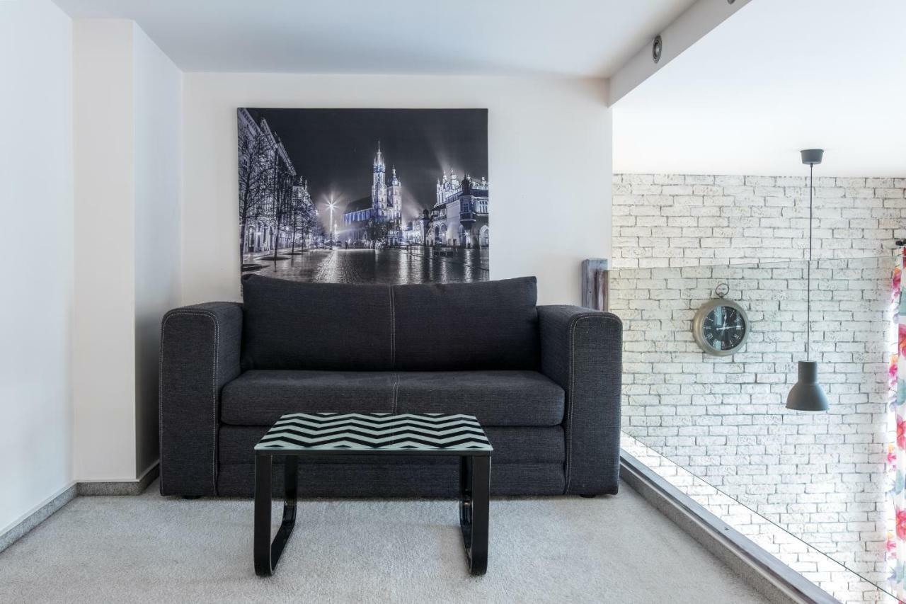 Cheerful Air Conditioned Apartment With Mezzanine And Parking - Old Town Krakow Ngoại thất bức ảnh
