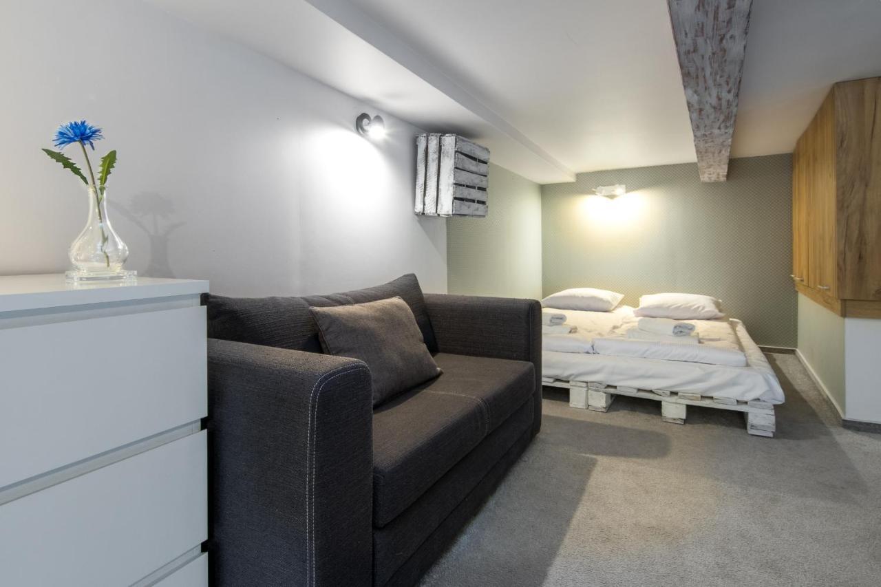 Cheerful Air Conditioned Apartment With Mezzanine And Parking - Old Town Krakow Ngoại thất bức ảnh