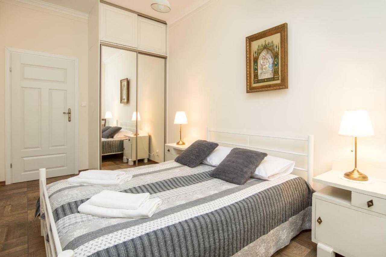 Cheerful Air Conditioned Apartment With Mezzanine And Parking - Old Town Krakow Ngoại thất bức ảnh